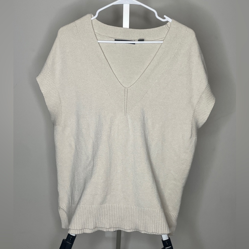 Cyrus Women's Cream V-Neck Sweater